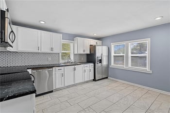 3868 E 59th St, Kansas City, MO 64130
