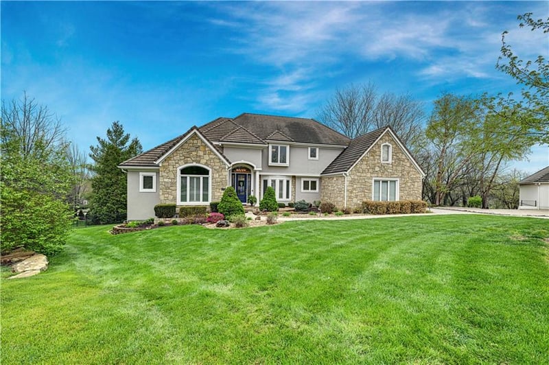 14105 Belinder St, Leawood, KS 66224