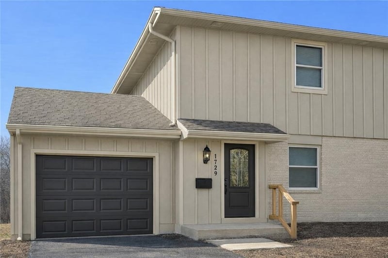 7728 Kessler Ln, Overland Park, KS 66204