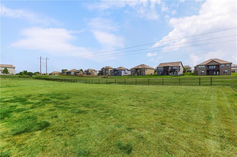 6709 105th St, Kansas City, MO 64154