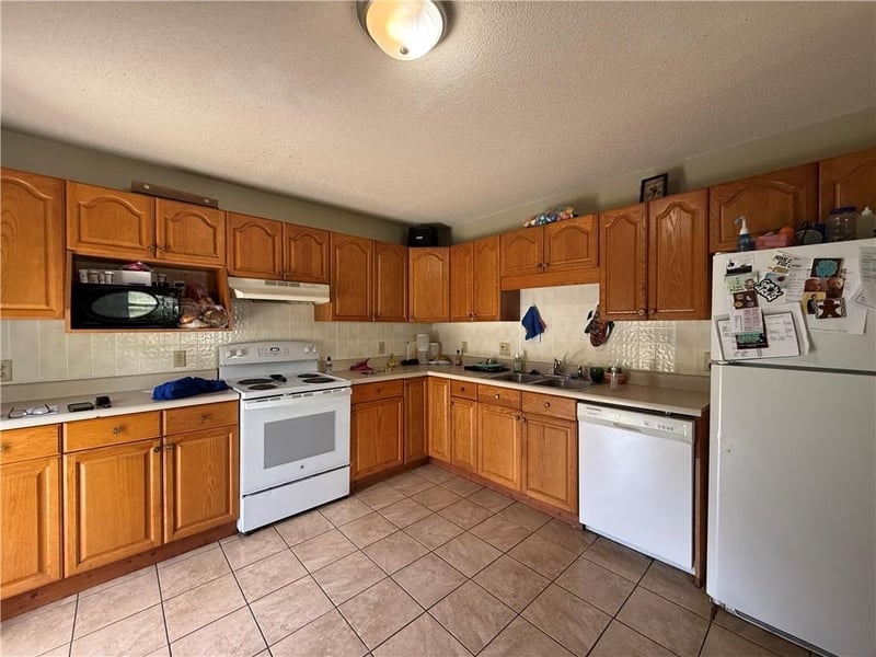 11501 24th St, Independence, MO 64052