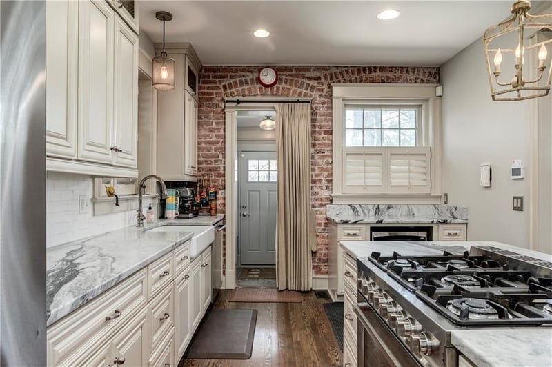 3820 Campbell St, Kansas City, MO 64109