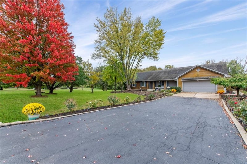 201 177th St, Belton, MO 64012