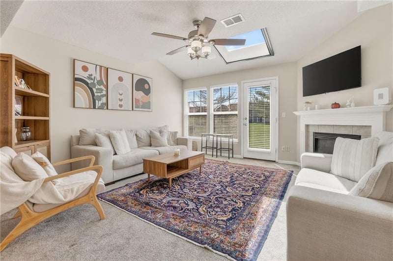 8104 Lawn Ave, Kansas City, MO 64119