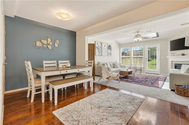 8104 Lawn Ave, Kansas City, MO 64119