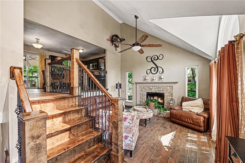 8254 112th St, Kansas City, MO 64157