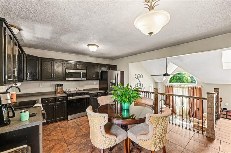 8254 112th St, Kansas City, MO 64157