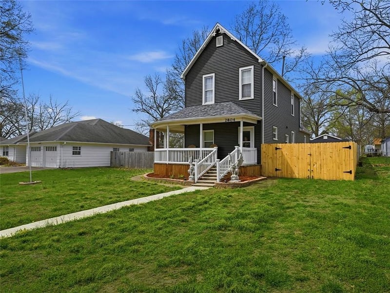 2804 Garland St, Leavenworth, KS 66048