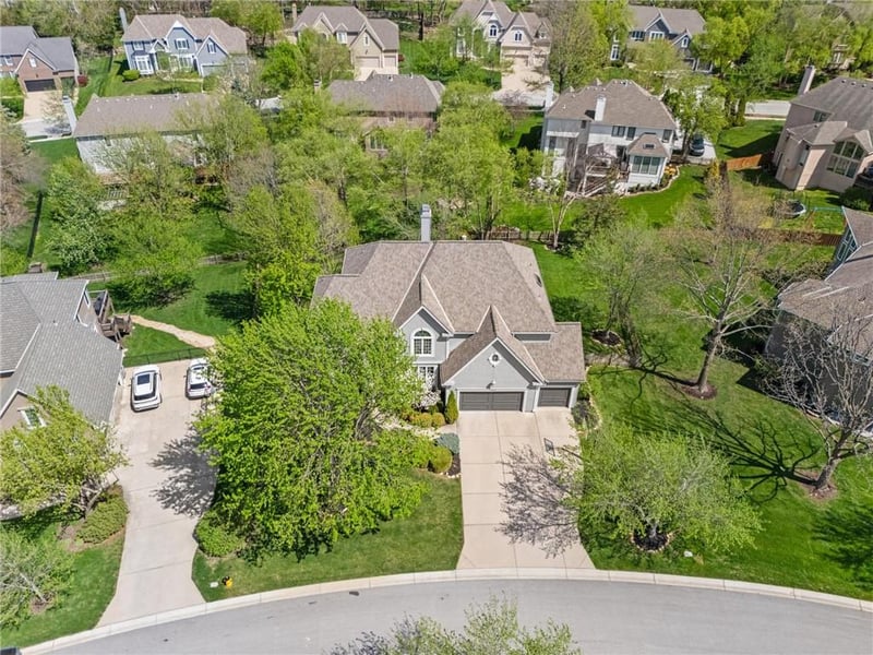 14009 Lucille St, Overland Park, KS 66221