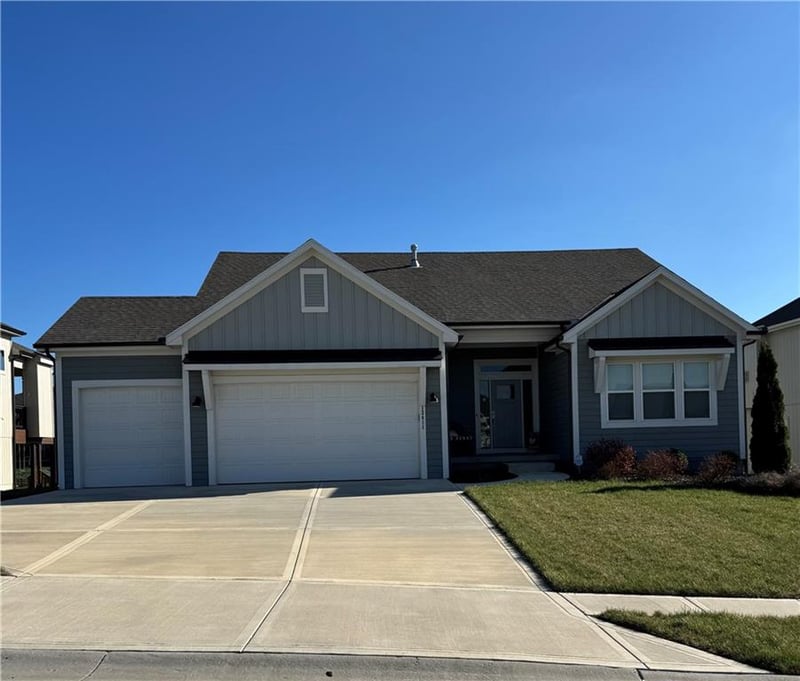 13411 181st Ter, Overland Park, KS 66013