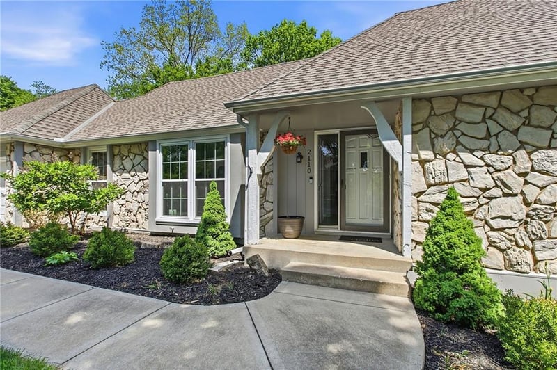 2110 120th St, Leawood, KS 66209