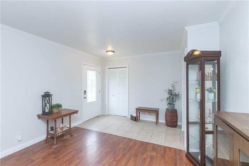 4404 137th St, Grandview, MO 64030