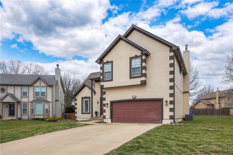 13933 Kaw St, Olathe, KS 66062