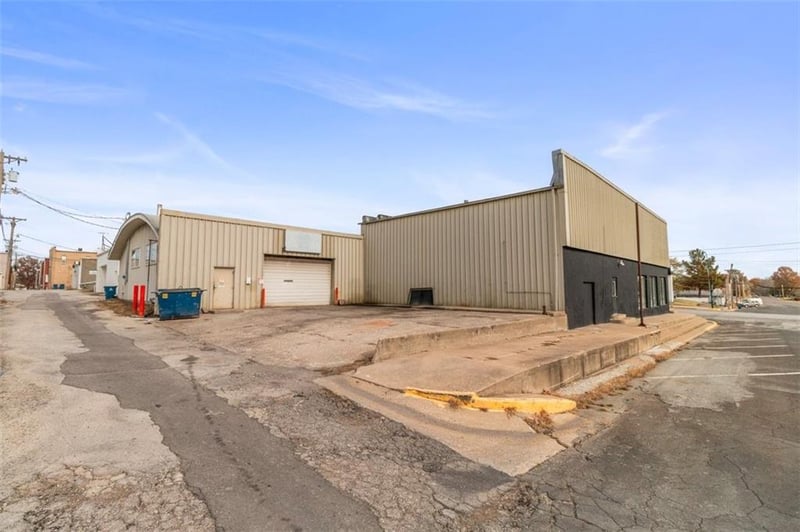 225 2nd St, Odessa, MO 64076