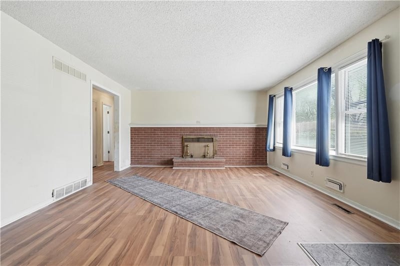 9412 70th Ter, Raytown, MO 64133