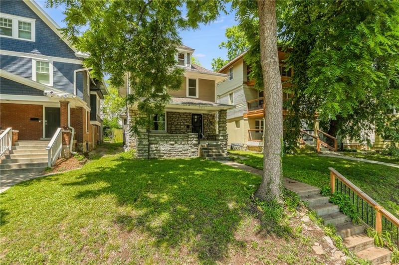 3810 Wyandotte St, Kansas City, MO 64111