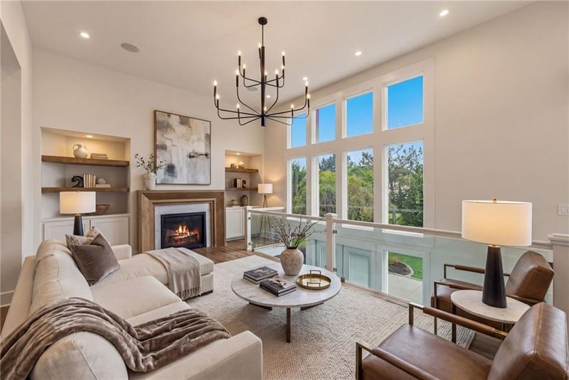 15617 Pawnee St, Overland Park, KS 66224