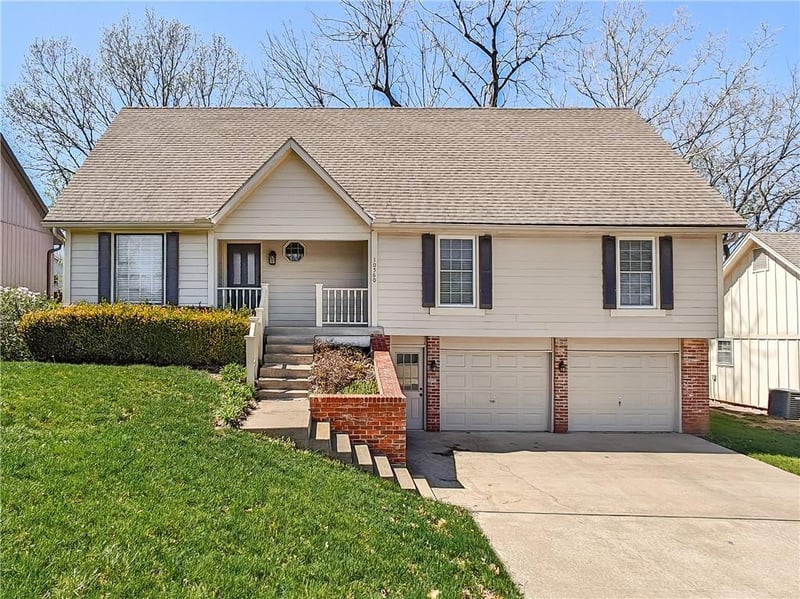 10560 Noland Rd, Lenexa, KS 66215