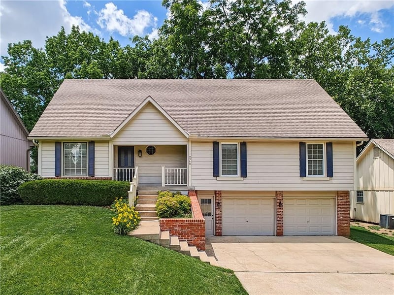 10560 Noland Rd, Overland Park, KS 66215