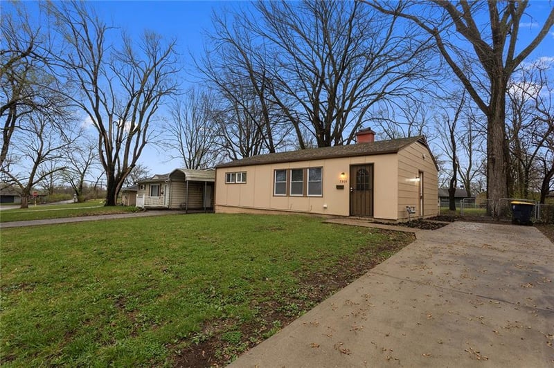 7905 112th St, Kansas City, MO 64134