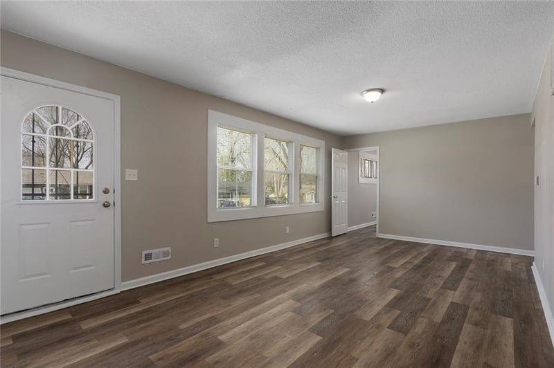 7905 112th St, Kansas City, MO 64134