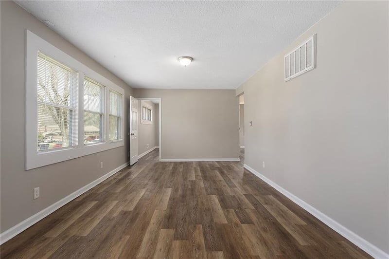 7905 112th St, Kansas City, MO 64134