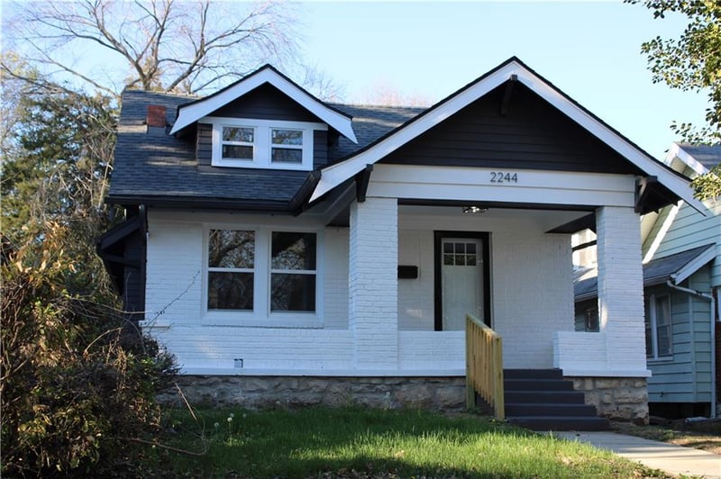 2244 E 69th St, Kansas City, MO 64132