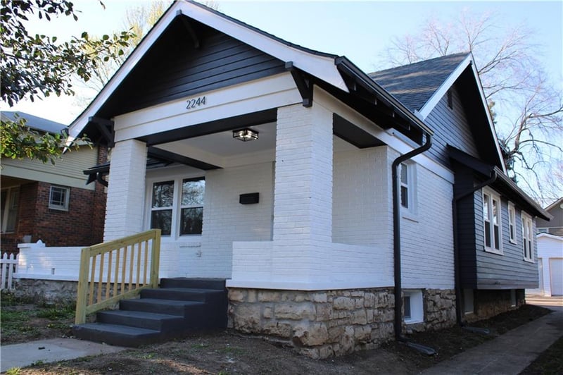 2244 E 69th St, Kansas City, MO 64132