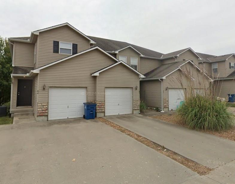 425 Hawthorne #h1 H2 H4 Blvd, Warrensburg, MO 64093