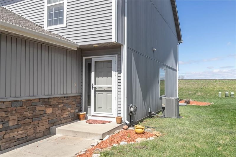 12772 Walker Ave, Kansas City, KS 66109