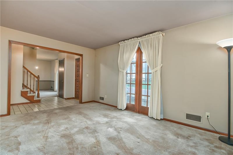 10915 100th Ter, Overland Park, KS 66214