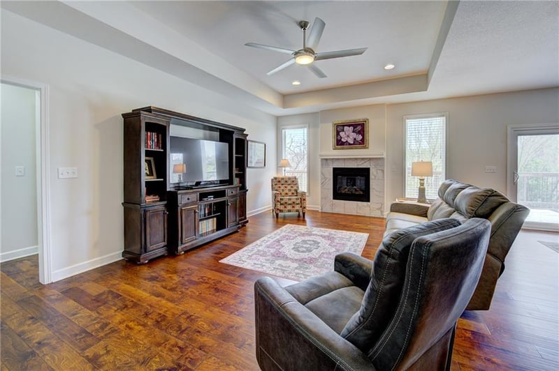 3900 Eclipse Pl, Blue Springs, MO 64015