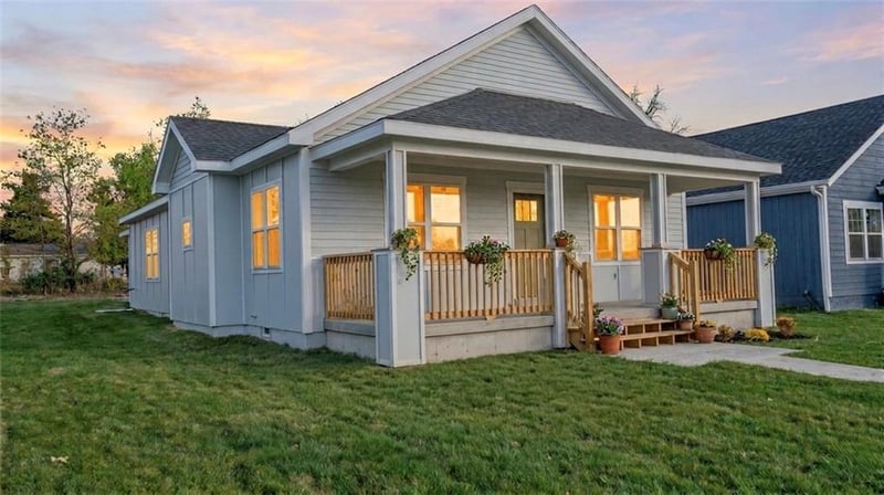 716 Chestnut Ave, Osawatomie, KS 66064