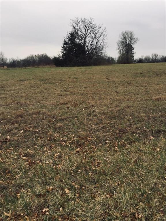 22 Fox Run Dr, Mound City, KS 66056