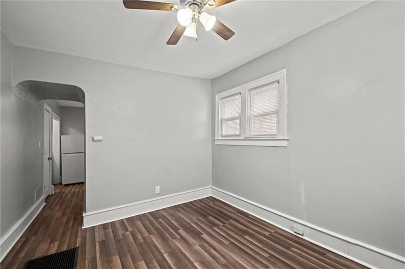 514 Walnut St, Independence, MO 64050