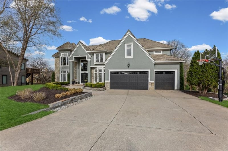 4246 150 Ter, Leawood, KS 66224