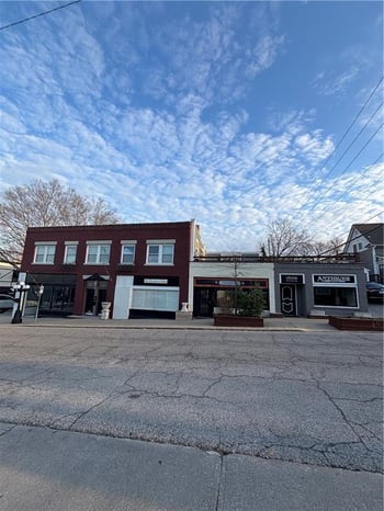 1806 W 45th St, Kansas City, MO 64111