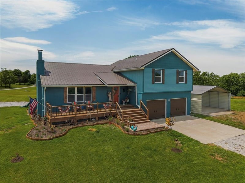 35228 W 123rd St, Rayville, MO 64084