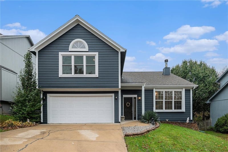 13641 129th St, Olathe, KS 66062