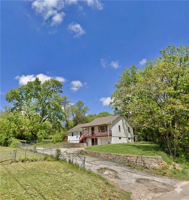 3110 37th St, Kansas City, KS 66106