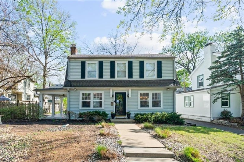 7 W Winthrope Rd, Kansas City, MO 64113