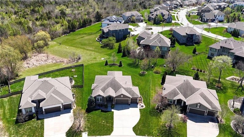 2927 155th Ter, Overland Park, KS 66224