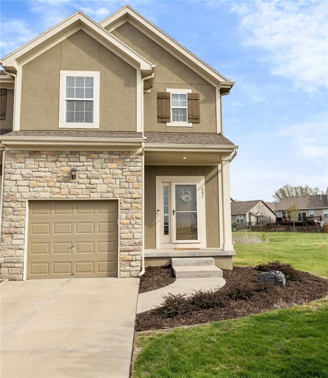 201 Laurel St, Gardner, KS 66030