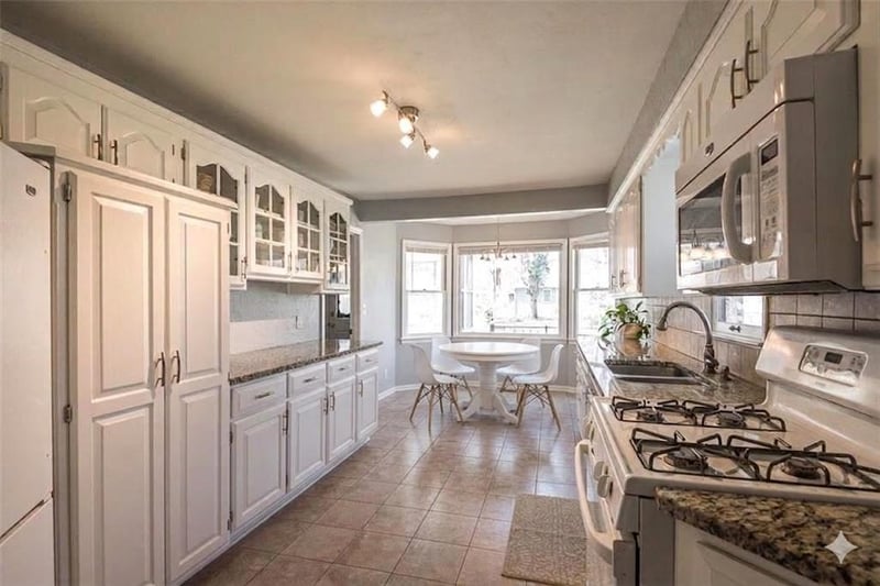 9248 Craig St, Overland Park, KS 66212