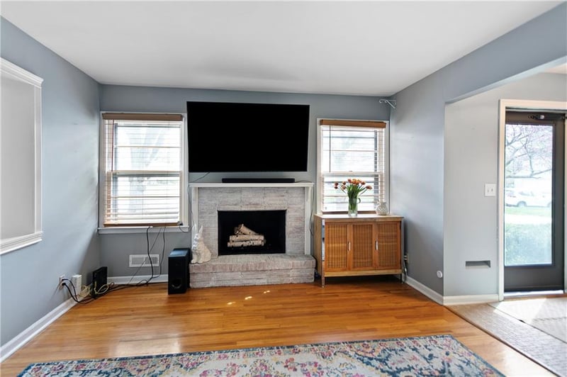 9248 Craig St, Overland Park, KS 66212