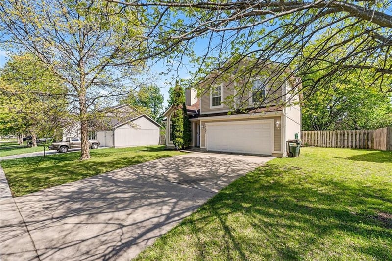 21605 50th Ter, Shawnee, KS 66226