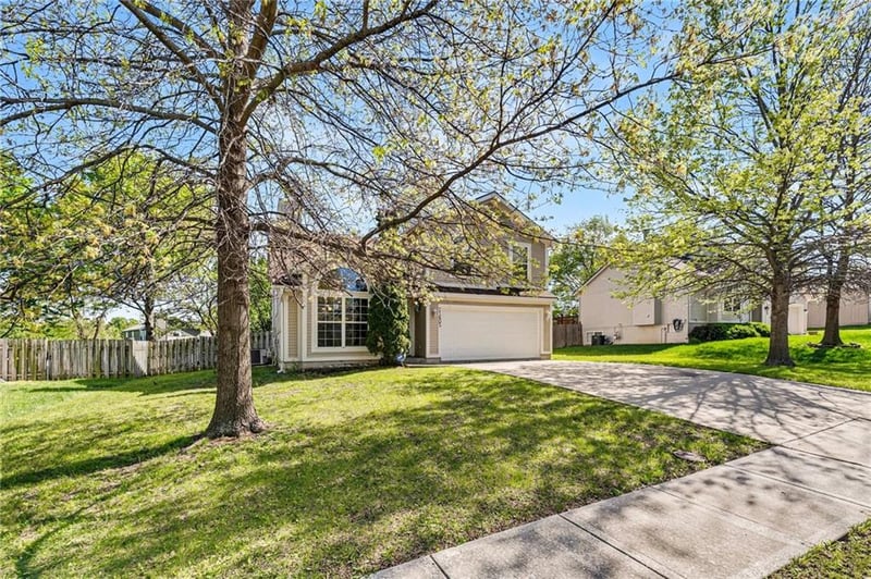 21605 50th Ter, Shawnee, KS 66226