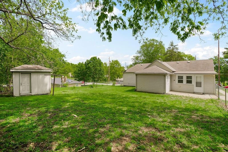 2704 81st St, Kansas City, KS 66109