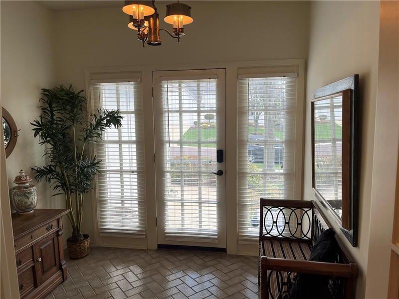 11806 Craig St, Overland Park, KS 66210