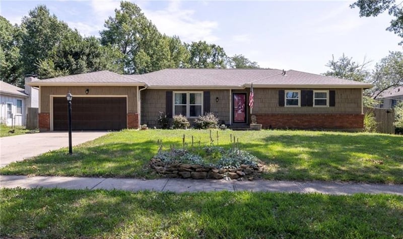 6107 108th St, Kansas City, MO 64134